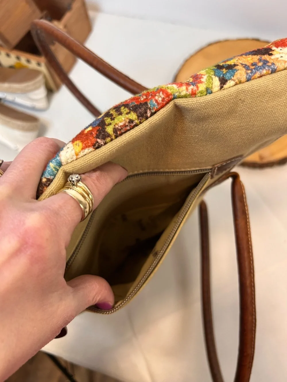 Sixtease tote purse